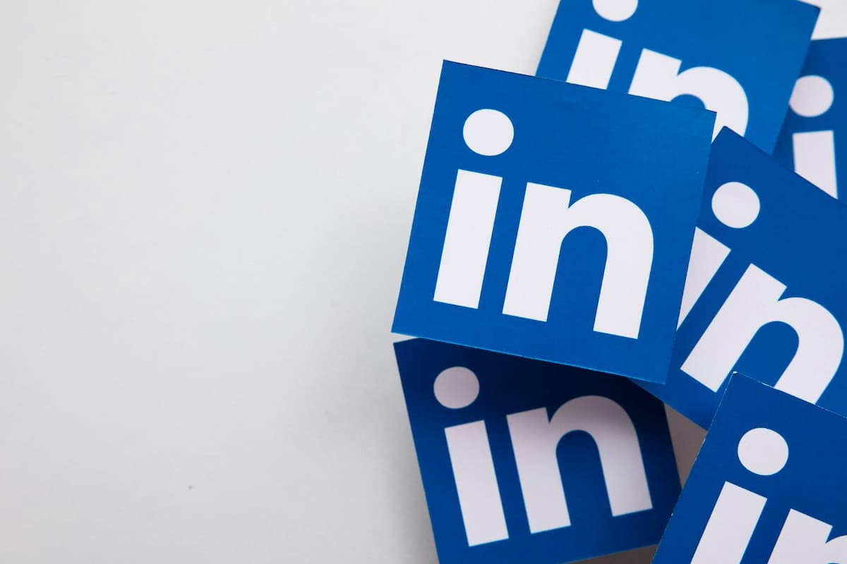 How can you monitor your B2B competitors’ activities on LinkedIn?